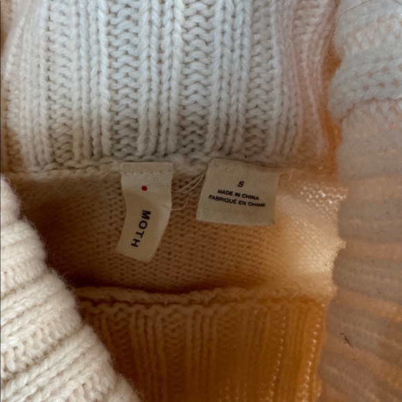 Moth Anthropologie Oversized Wool Blend Cream Turtleneck Sweater size S - Picture 11 of 12